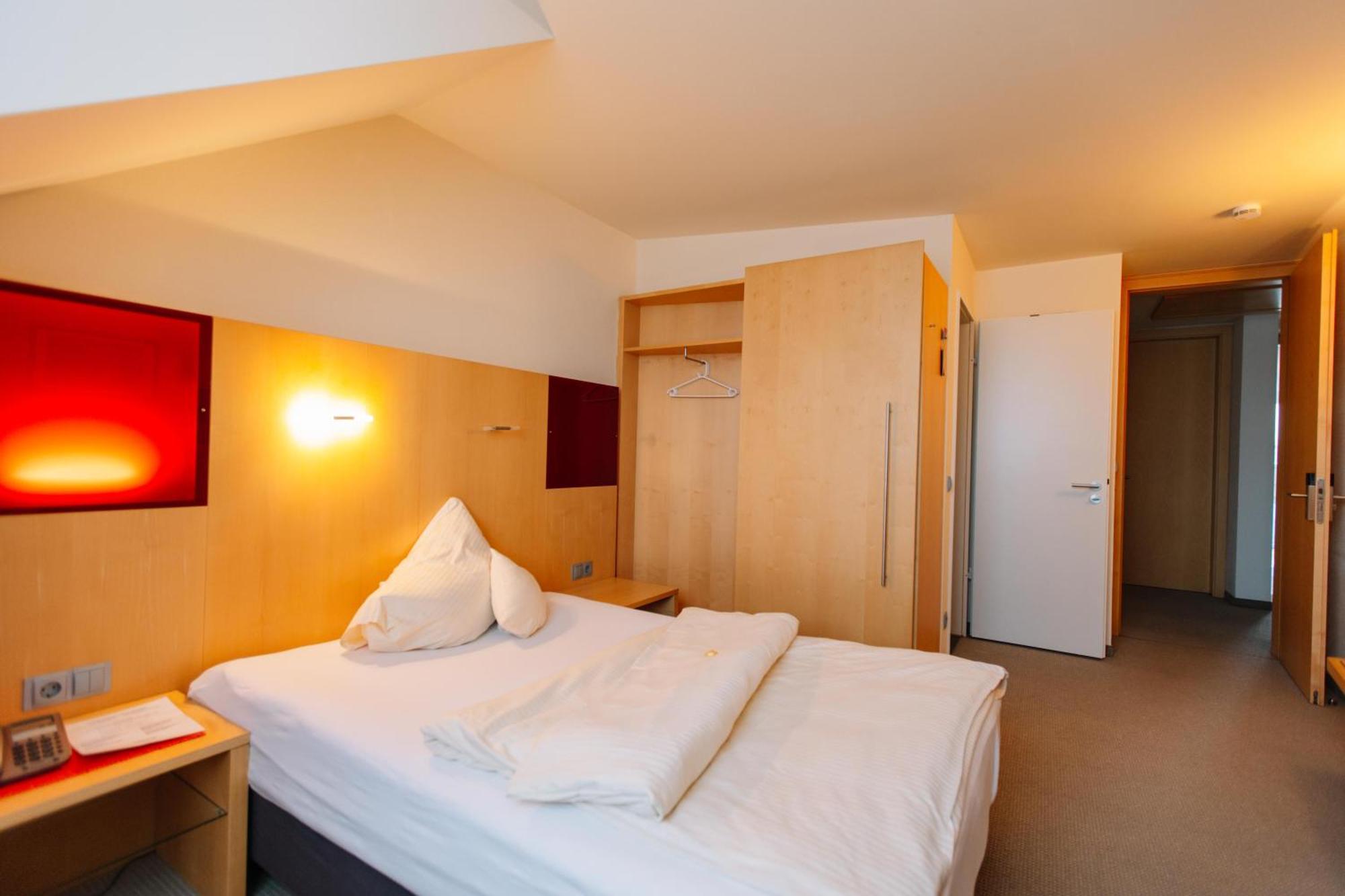 Landhotel Gasthof Drexler Gbr Фюрстенфельдбрук Екстер'єр фото